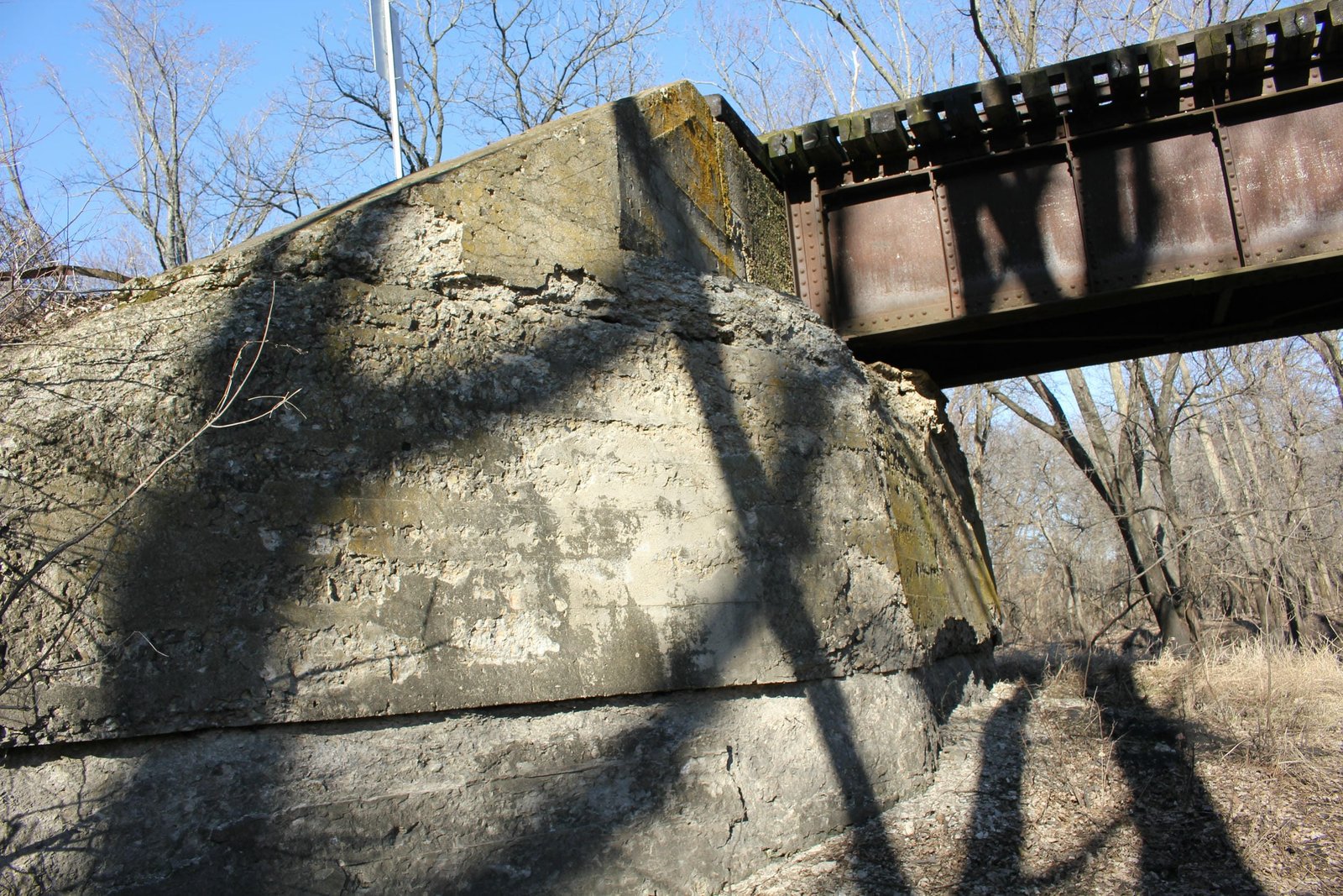 North abutment